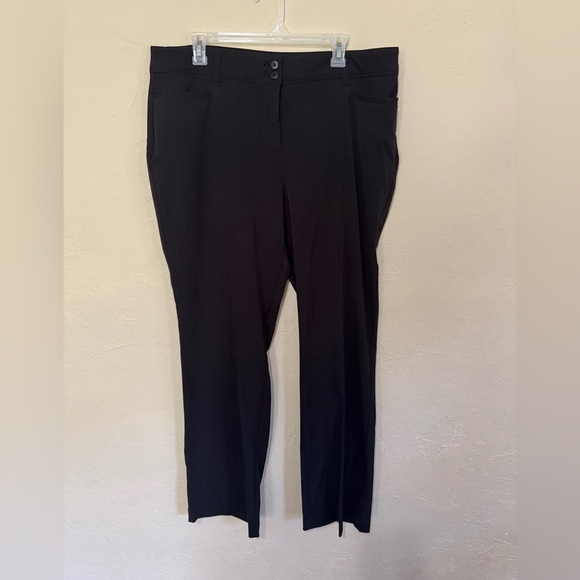 Classic Black Women's Pants/Slacks Maurices - Picture 1 of 4